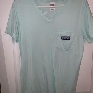 ✰PINK v-neck t-shirt✰